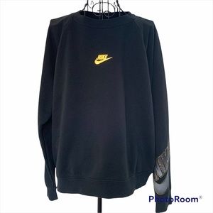 Nike Gold Center Logo w/ Swoosh Crew Neck Sweatshirt w/ Left Sleeve Logo Size L